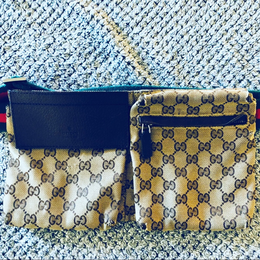 Gucci waist bag monogram GG web strap beige.